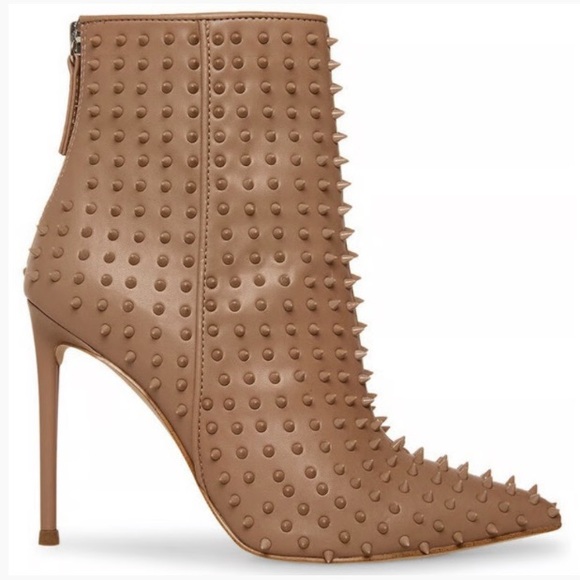 Steve Madden Spiked Taupe Ankle Booties! 💥 - Picture 1 of 15